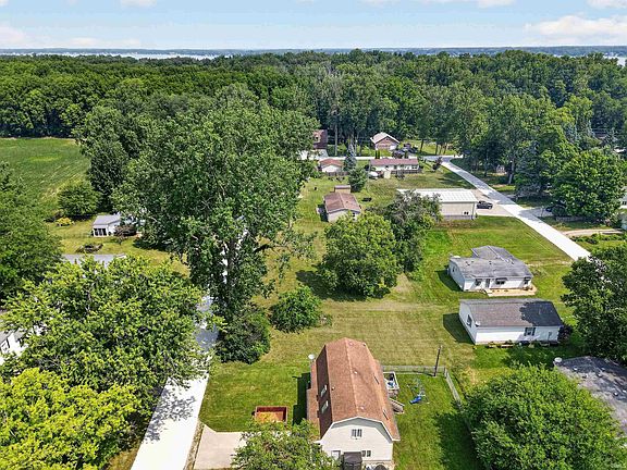 3rd image of N Skyline Dr #679
