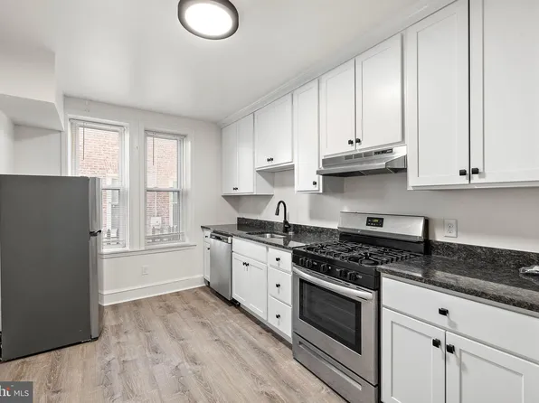 1502 W 14th St APT 1, Wilmington, DE 19806