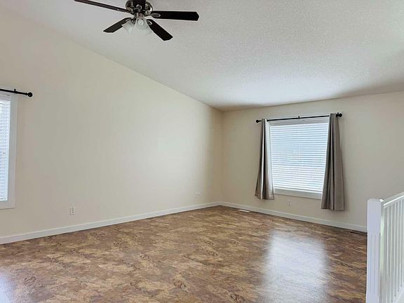 5th image of 118 6th Ave SE