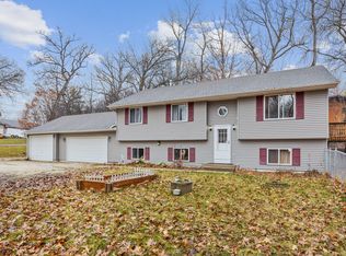 39939 97th St, Genoa City, WI 53128