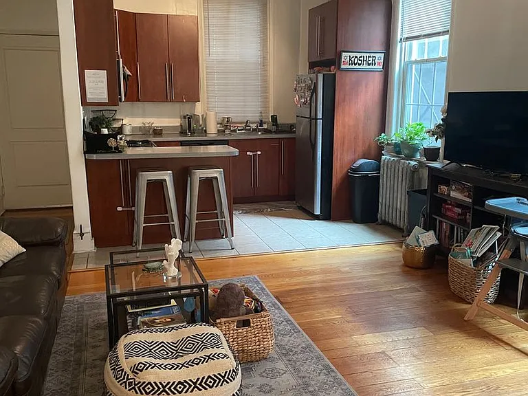 711 Walnut St — Photo 24