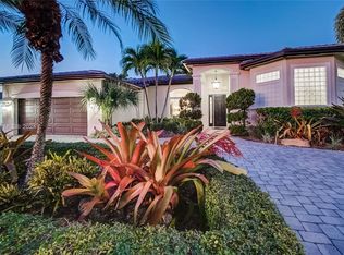6951 Loch Ness Dr, Miami Lakes, FL 33014