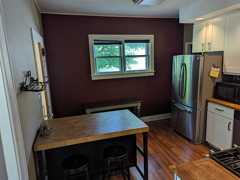 434 E Chapin St — Photo 20