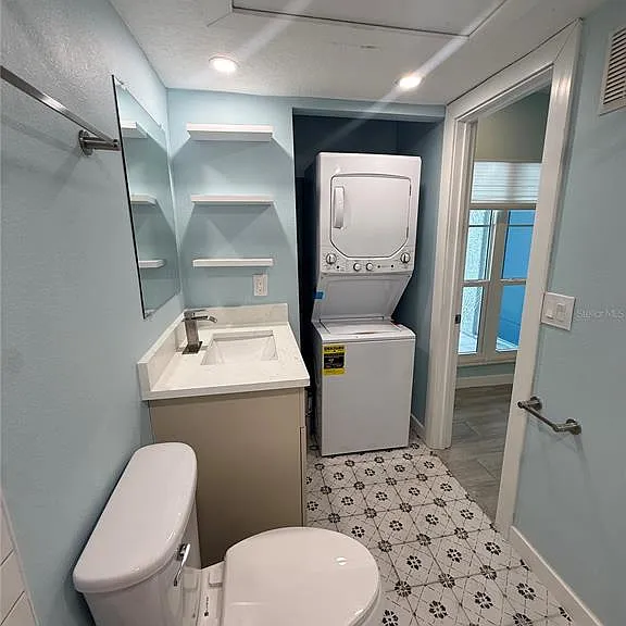 171 Medallion Blvd #B — Photo 14