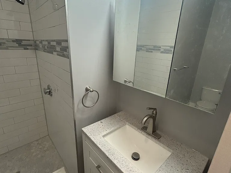 31 Newton St #1A — Photo 16