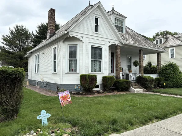 309 N Mulberry St, Logan, OH 43138