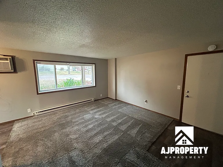 2109 S Cleveland Ave #2 — Photo 8