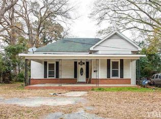 703 E Pearsall St, Dunn, NC 28334