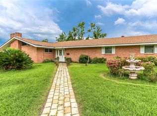 606 Lockwood Ct, Lake Charles, LA 70605