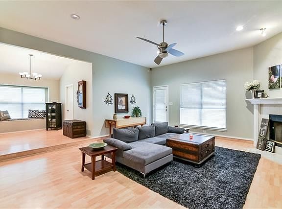4th image of 5807 Calumet Dr
