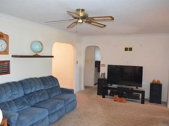 3rd image of 5060 Orleans Ave