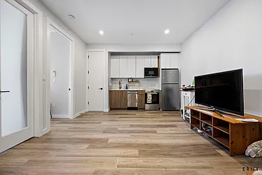 2913 Snyder Avenue, #5