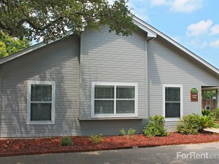 Country View Apartments — Photo 26
