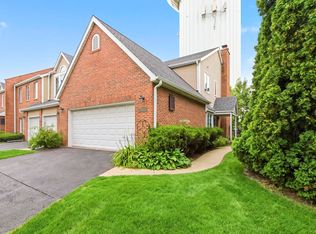 4144 Florence Way #4144, Glenview, IL 60025
