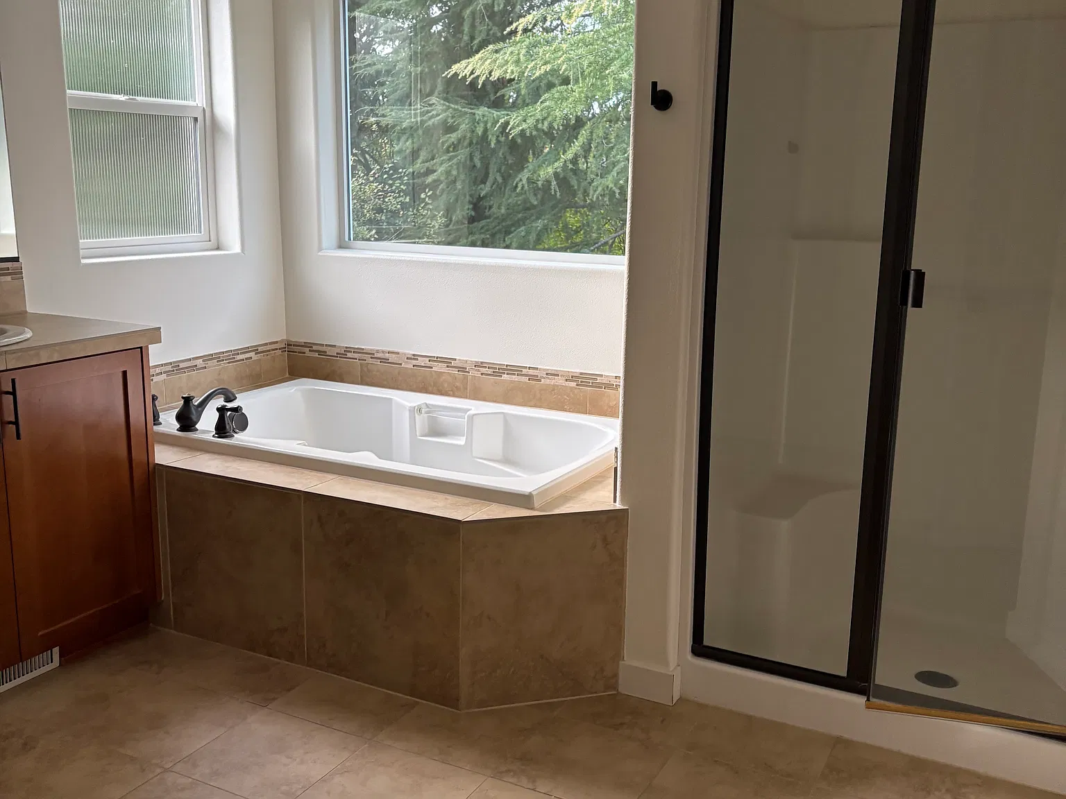 4 bed, 2286 sqft, $3,150 — Photo 3