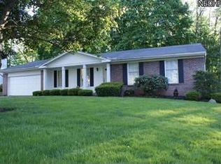1501 White Oak Dr NE, Warren, OH