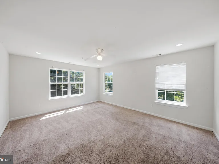 7611 Temple Hill Rd — Photo 10