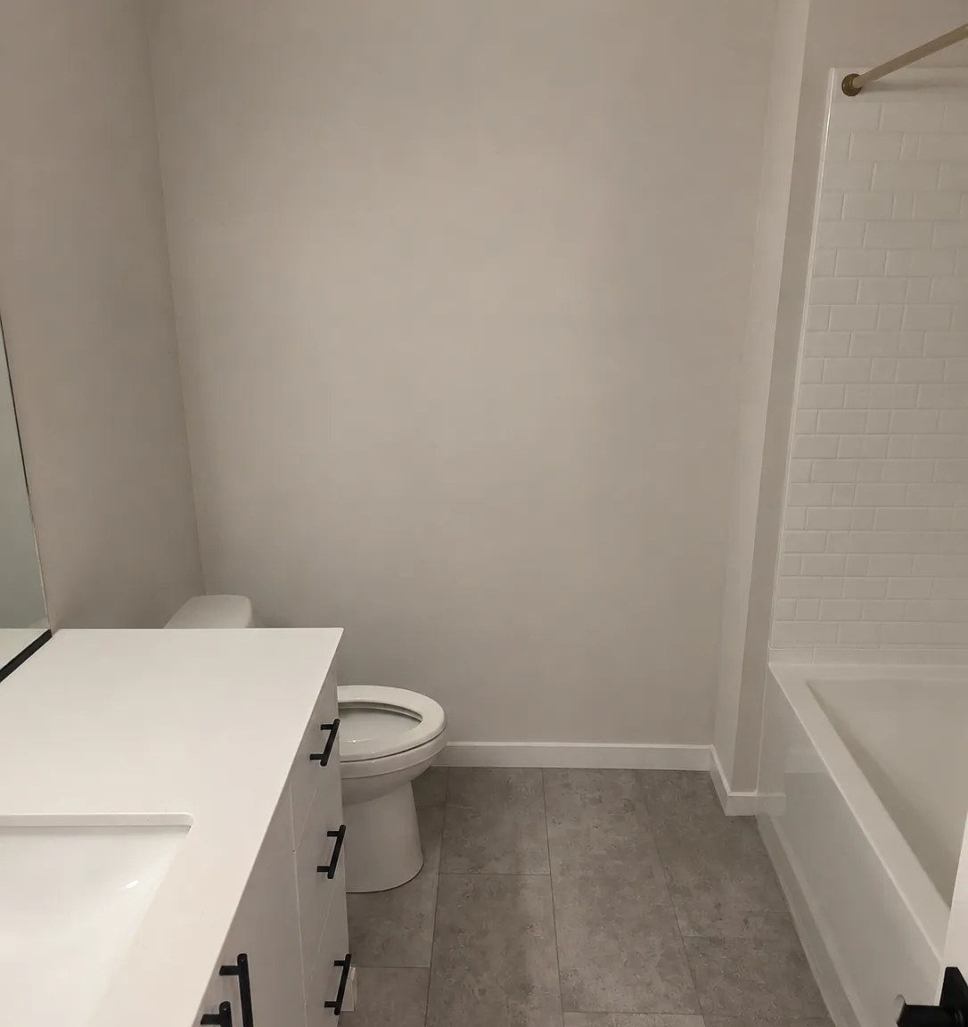2 bed, 2.5 bath, 1660 sqft, $3,000 — Photo 3