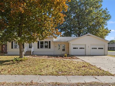 626 N Franklin St, Staunton, IL, 62088