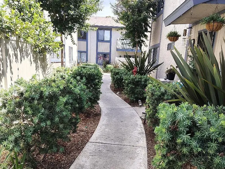 12650 Lakeshore Dr #158 — Photo 9