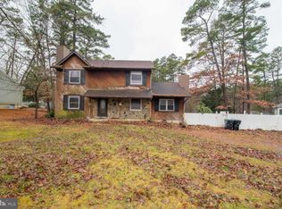 7 Woodside Ln, Sicklerville, NJ 08081