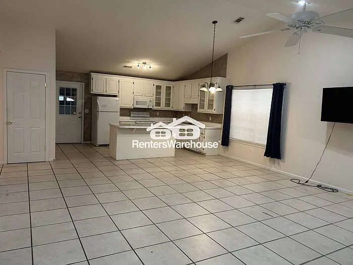 5101 Woodland Trce — Photo 7