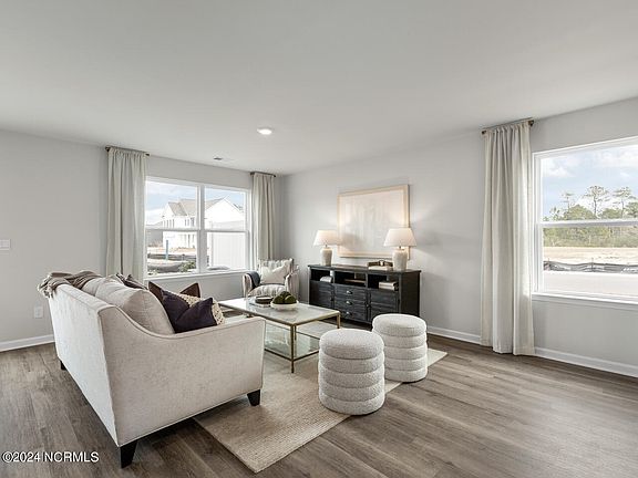 7th image of this home