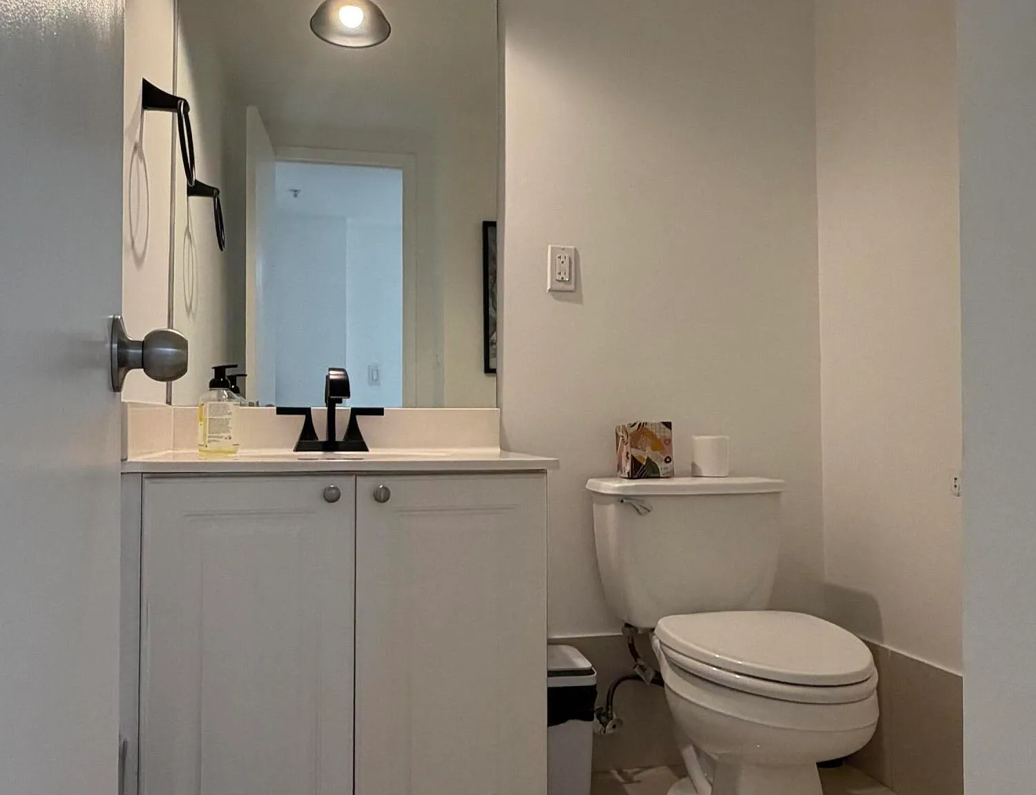 1 bed, 1.5 bath, 1000 sqft, $2,600 — Photo 1
