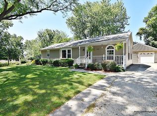 510 S 1st St, Elburn, IL 60119