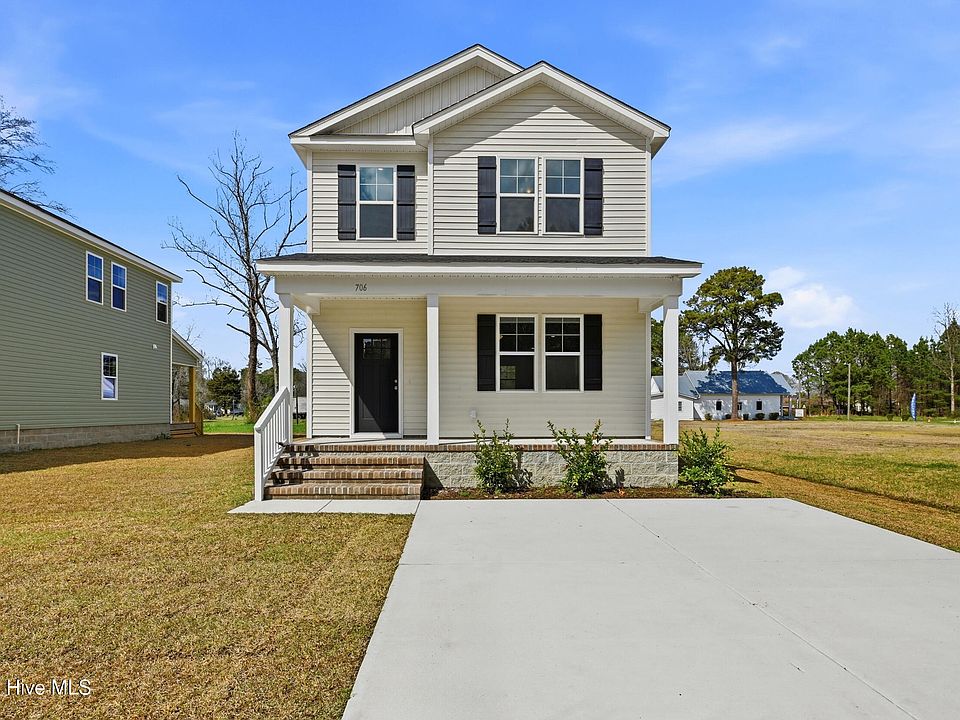 1st image of 708 W Hayes Street