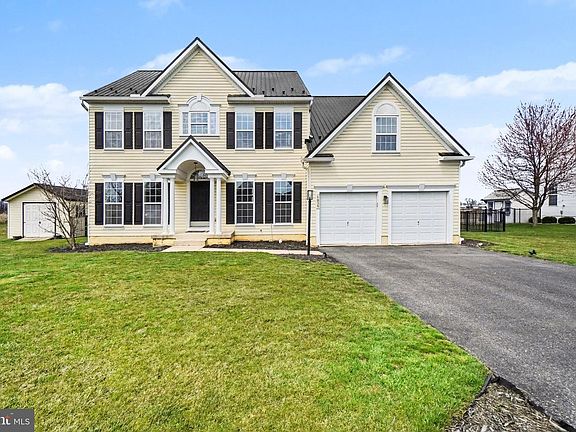 2nd image of 6039 Mountain View Dr