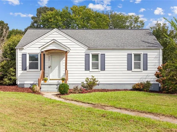 504 Fillmore Dr, Williamsburg, VA 23185