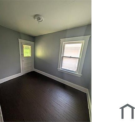 4th image of 10233 Kempton Ave