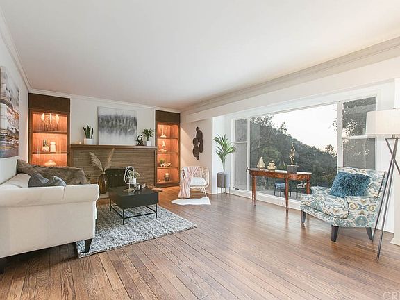 4th image of 2570 Sleepy Hollow Dr