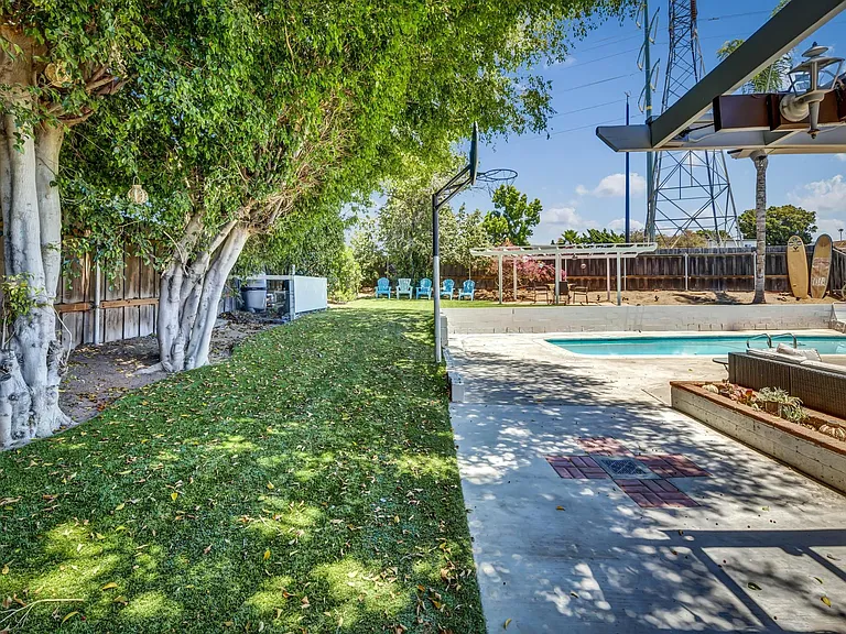 4191 Mount Everest Blvd — Photo 49