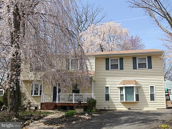2nd image of 6436 Susans Ln