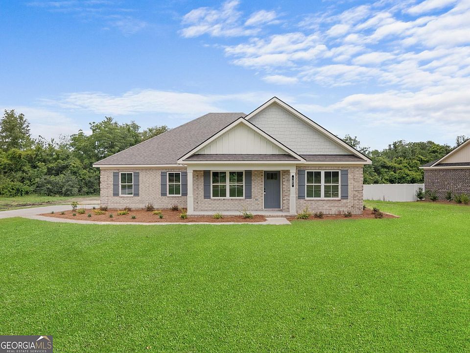 1st image of 103 Pin Oak Ln