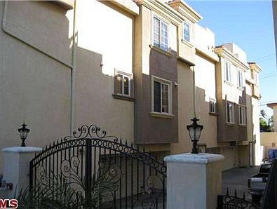 3rd image of 4072 Ingraham St APT 101