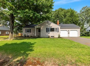 286 Old County Rd, Windsor Locks, CT 06096