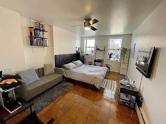 Rented by Mauro Bros Real Estate Services LLC | media 18