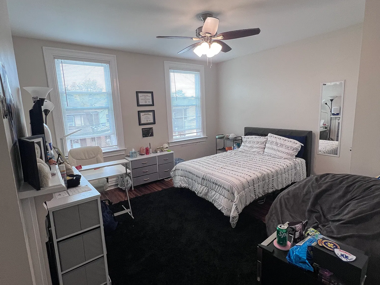 3 bed, 1.5 bath, $1,800 — Photo 1