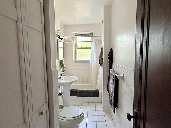 4th image of 9 Ellery St APT 35