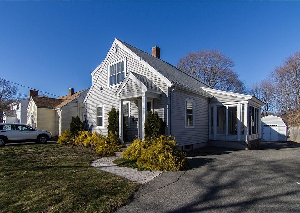 1st image of 17 Lincoln Ave
