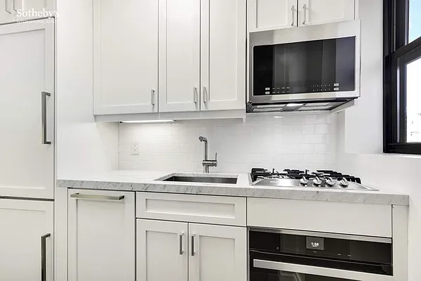 Rented by Sotheby's International Realty | media 14