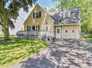 98 Heberton Rd, Rochester, NY 14622