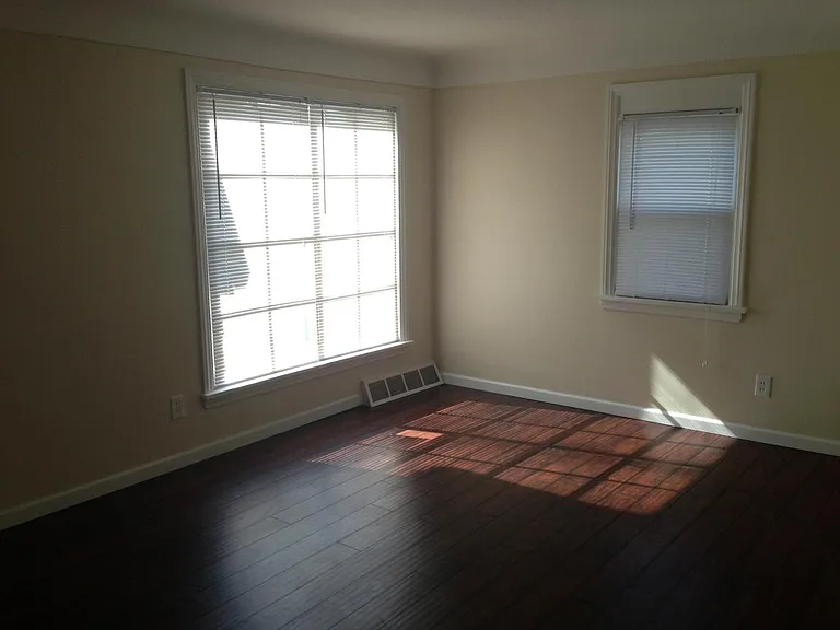 2285 S Taylor Rd — Photo 5