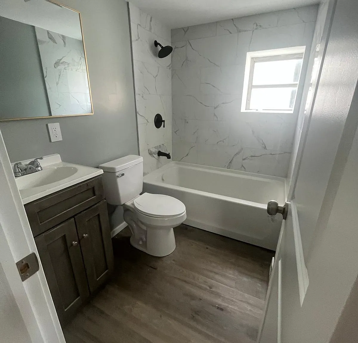 57 Waller St — Photo 1