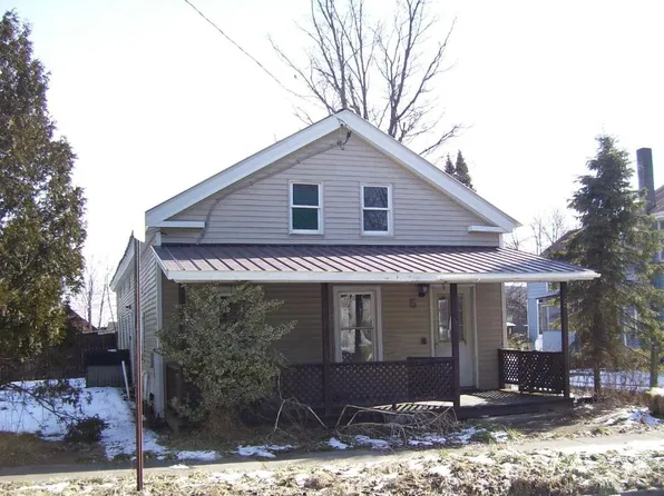 5 Green St, New Berlin, NY 13411