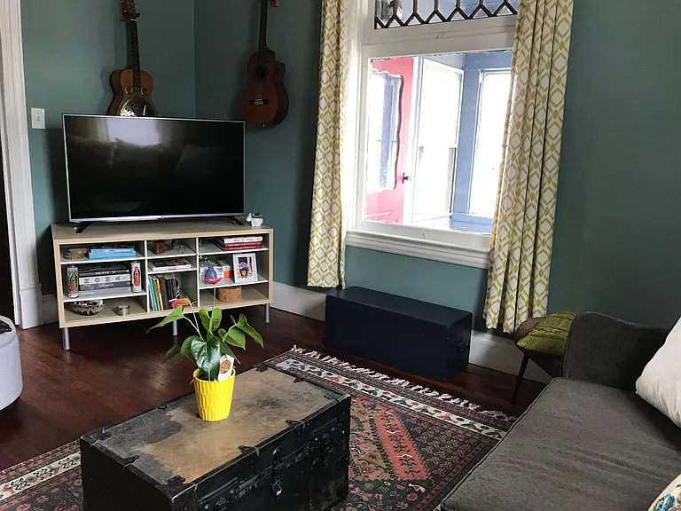 202 Penn St #1 — Photo 2
