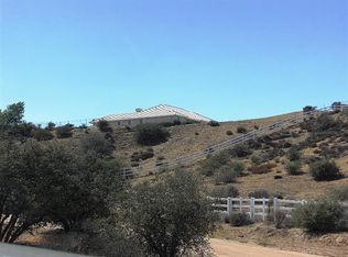 10120 Buffalo Rd, Oak Hills, CA 92344